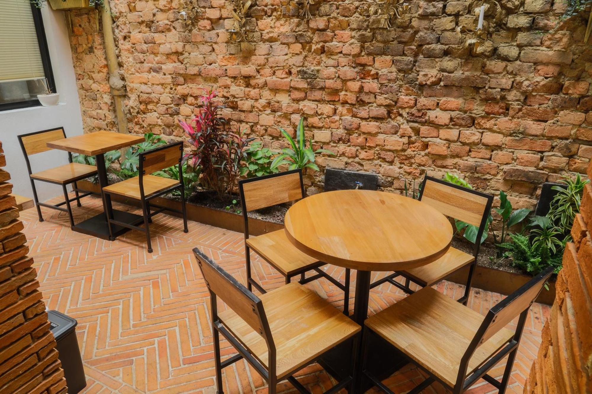 Las Aguas Inn Богота Экстерьер фото